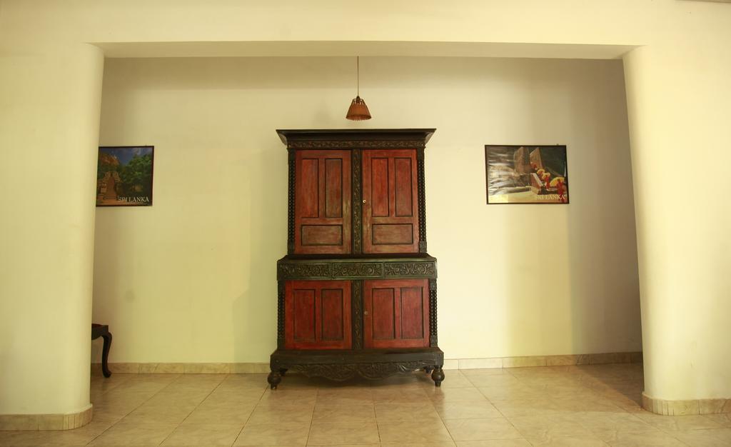 Hotel Cottage Tourist Rest Ponnarankulama Exterior photo